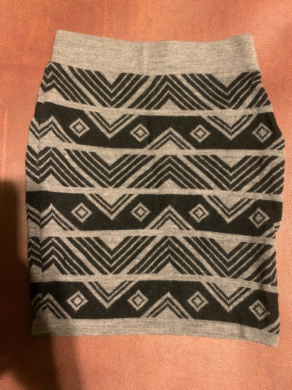 Body-con skirt